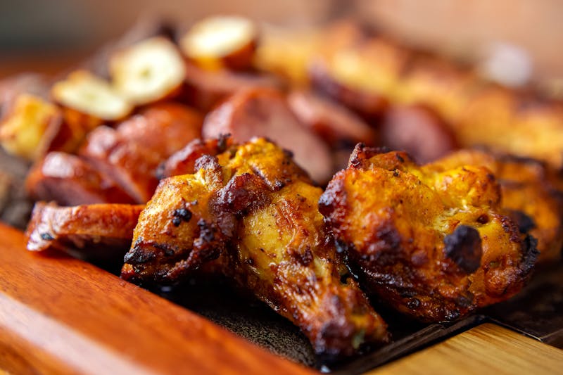 4 rivers smoked chicken wings platter